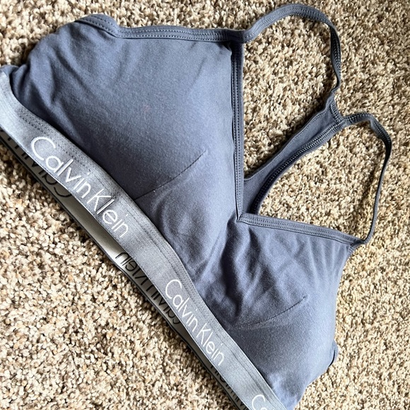 Calvin Klein Bralette - Picture 2 of 3